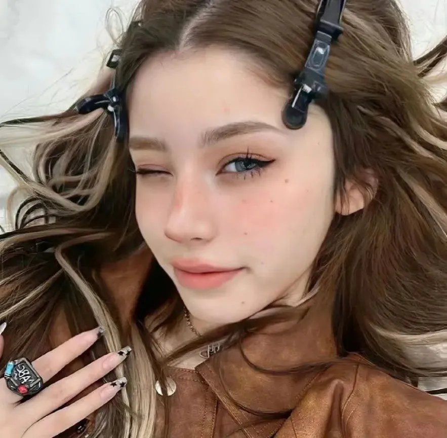 错误的高中甜心